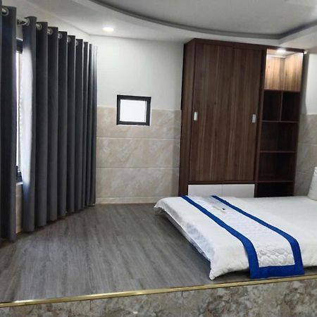Hotel Tran Long Ho Chi Minh City Exterior photo