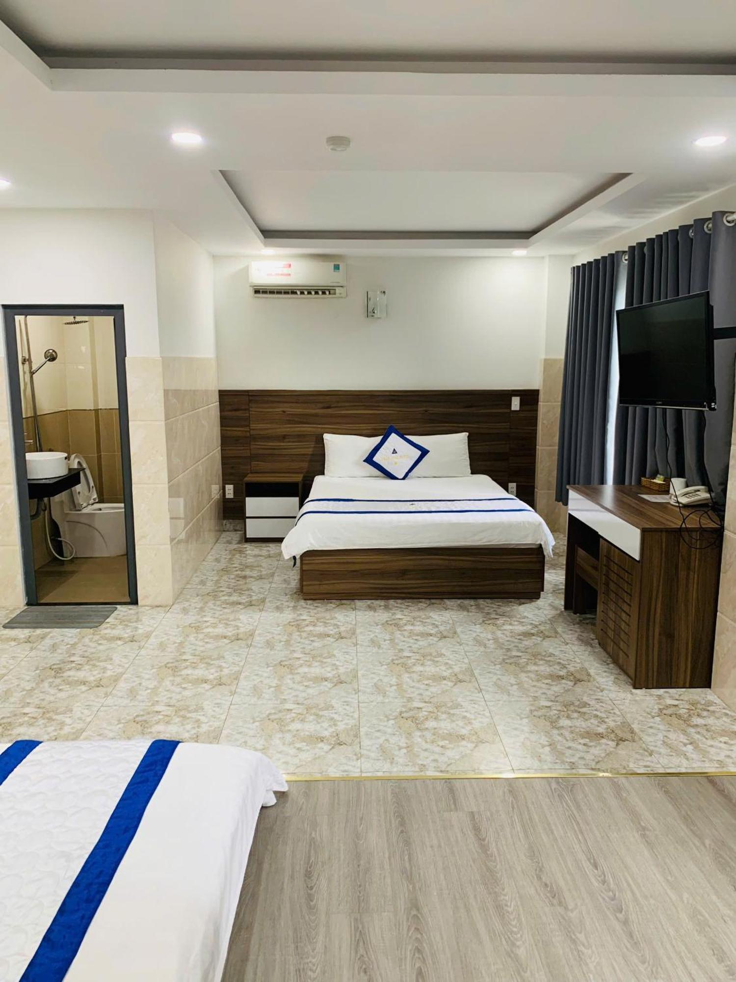 Hotel Tran Long Ho Chi Minh City Exterior photo