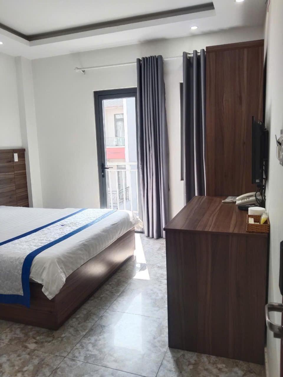 Hotel Tran Long Ho Chi Minh City Exterior photo