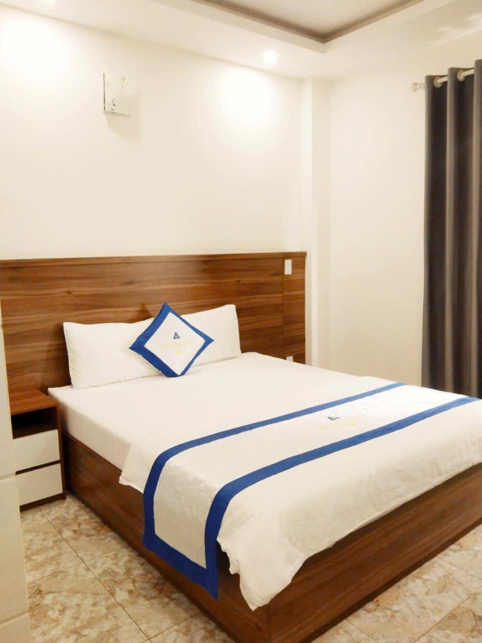 Hotel Tran Long Ho Chi Minh City Exterior photo