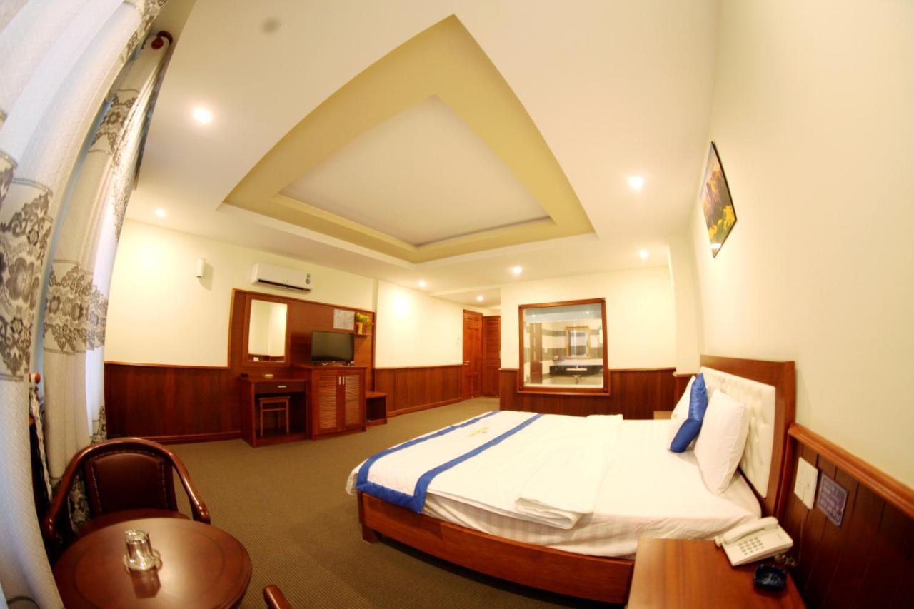 Hotel Tran Long Ho Chi Minh City Exterior photo
