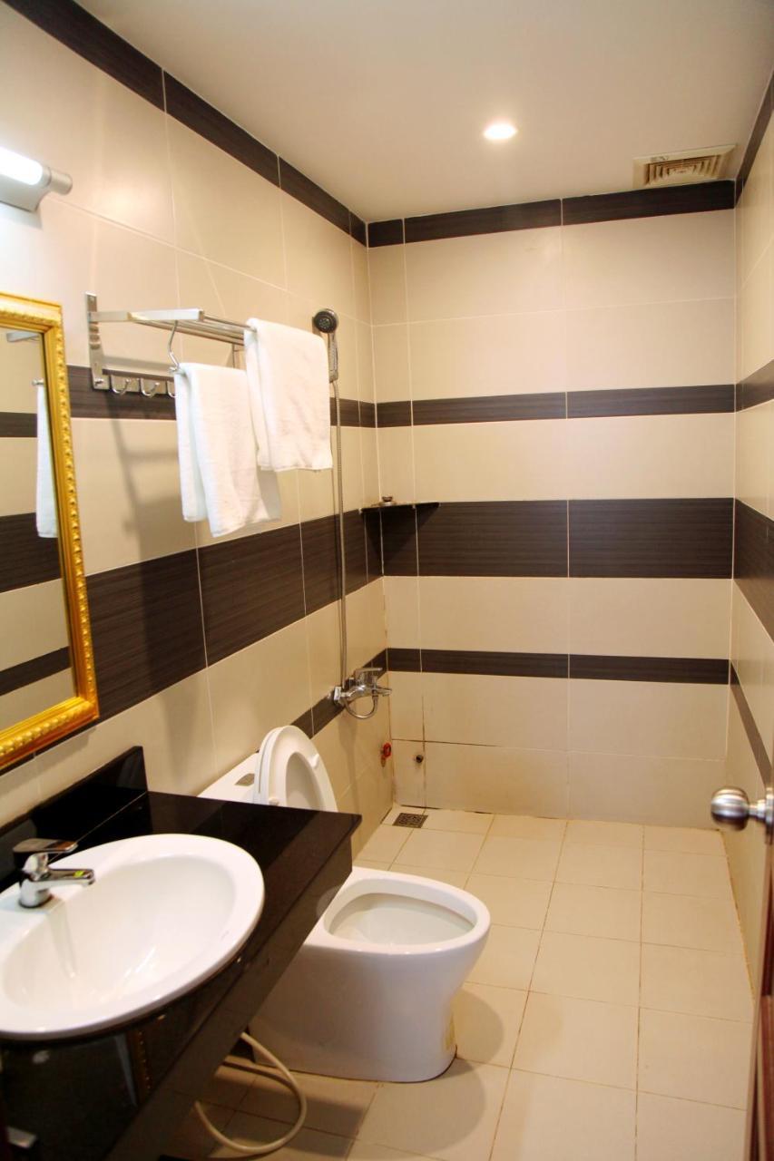 Hotel Tran Long Ho Chi Minh City Exterior photo
