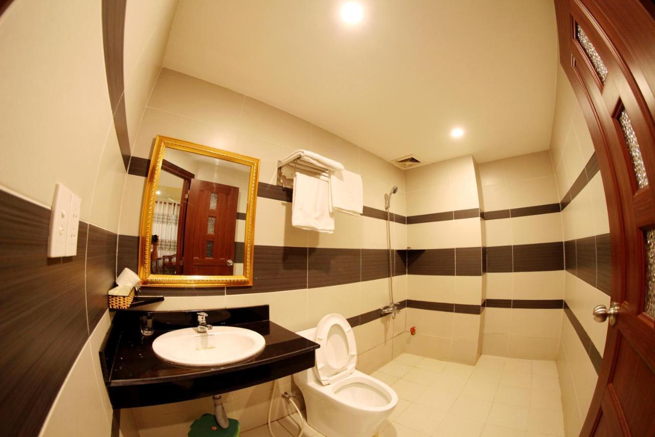 Hotel Tran Long Ho Chi Minh City Exterior photo