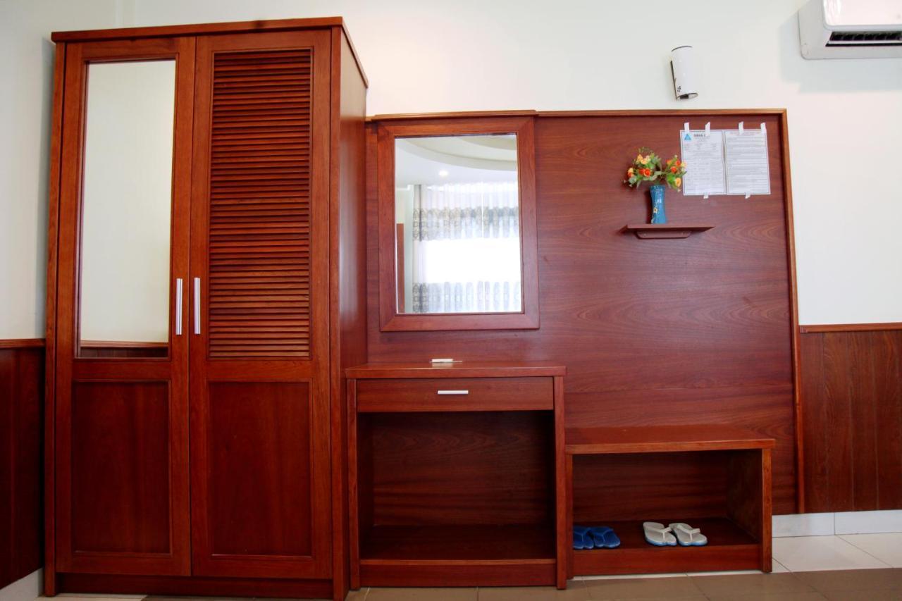 Hotel Tran Long Ho Chi Minh City Exterior photo