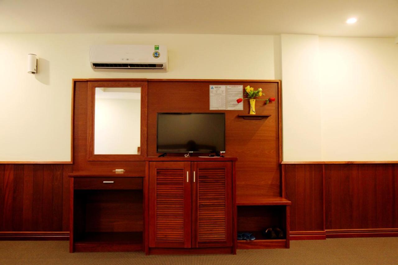 Hotel Tran Long Ho Chi Minh City Exterior photo
